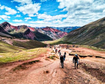 Montaña de colores